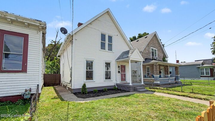 Property Photo: 3118 Bank St KY 40212