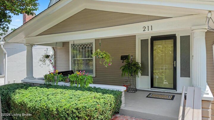 Property Photo: 211 Pennsylvania Ave KY 40206