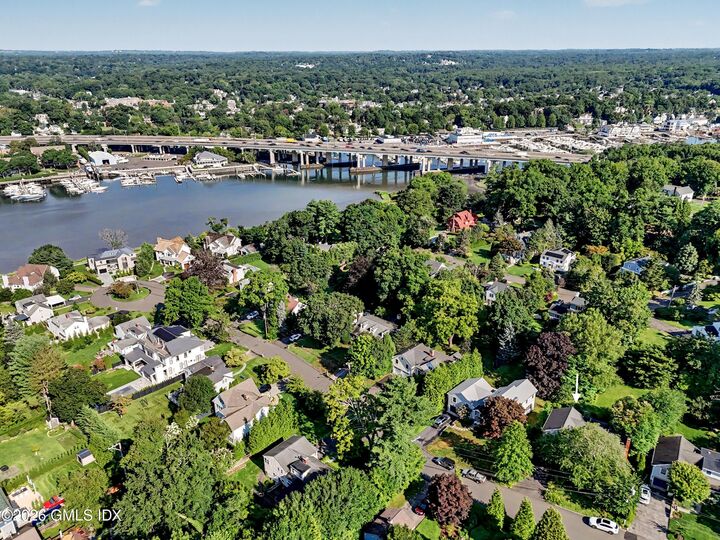 Property Photo:  5 Bayside Terrace  CT 06878 