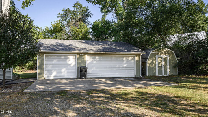 Property Photo:  224 1st Street E  ND 58530 