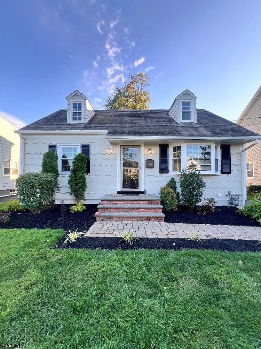 Property Photo:  1018 Grandview Ave  NJ 07090 