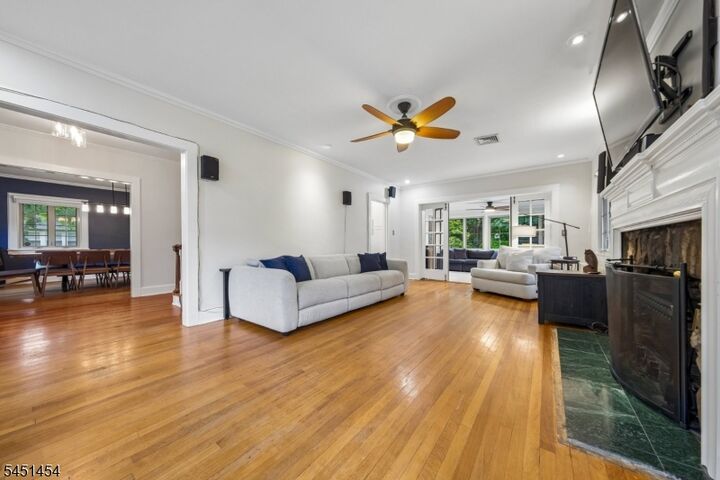 Property Photo:  1041 Kenyon Ave  NJ 07060 