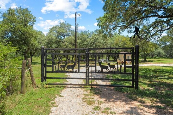 Property Photo: 2013 Mustang Lane TX 78666