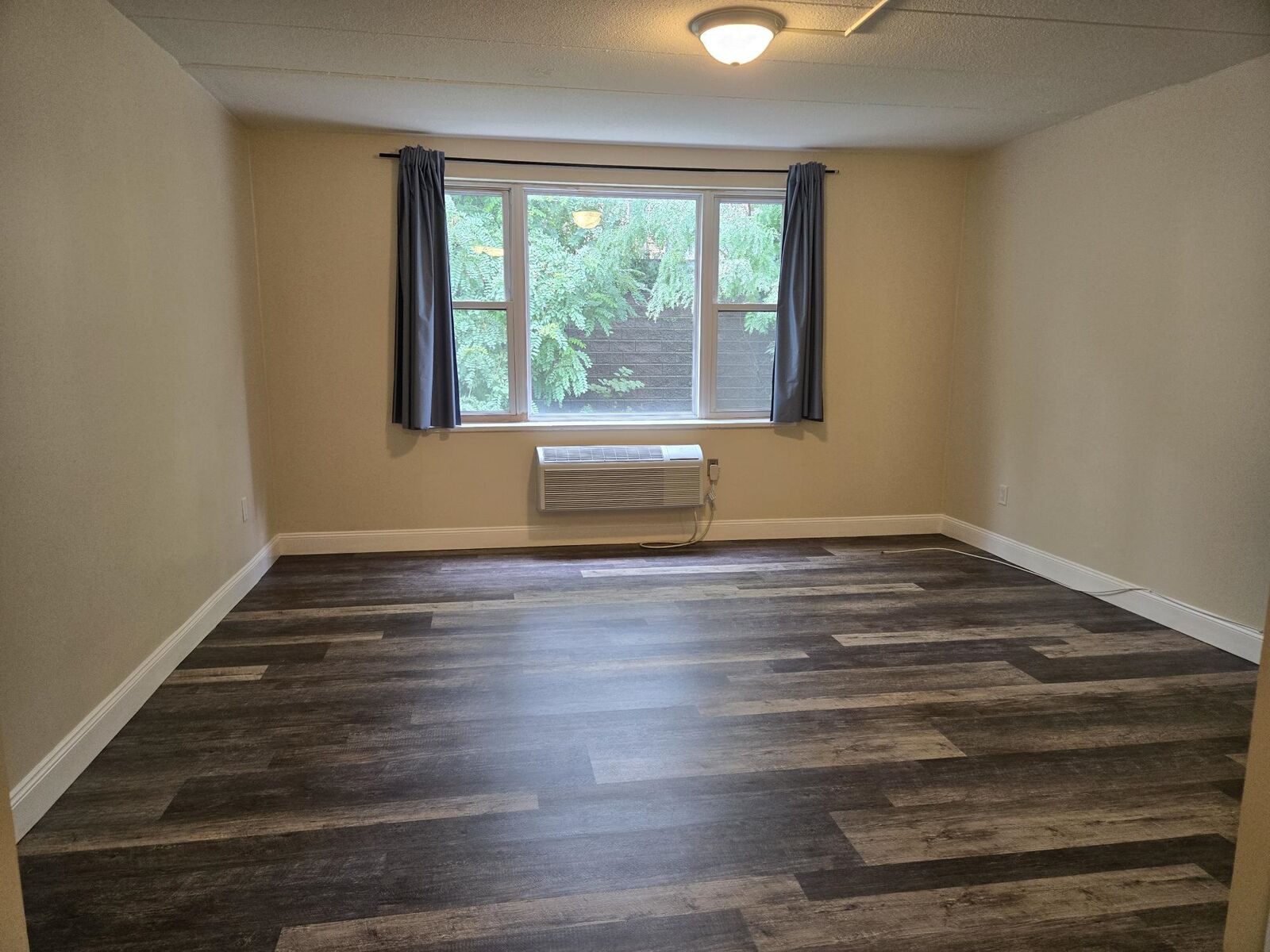 Property Photo: 685 Prospect Ave 2B NJ 07022