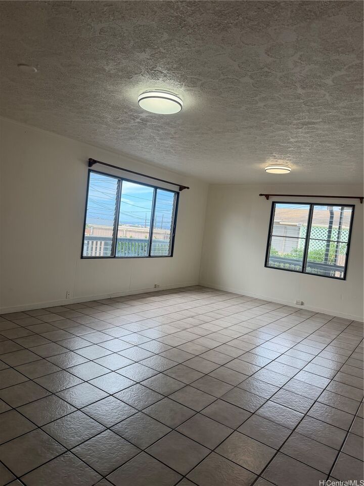 Property Photo: 92-772 Maalili Place HI 96707