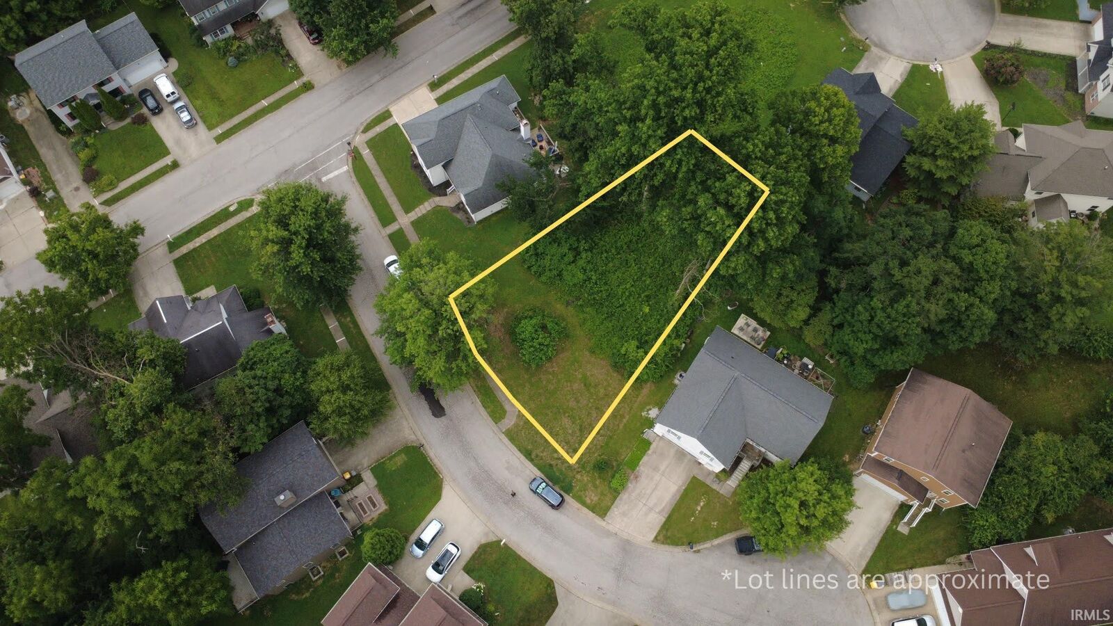 Property Photo:  1020 E Keri Marie Lane  IN 47401 