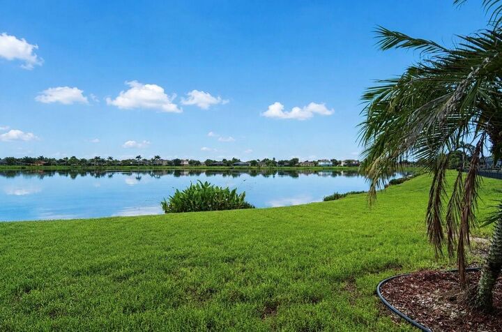 Property Photo: 5335 Sandy Shell Drive FL 33572