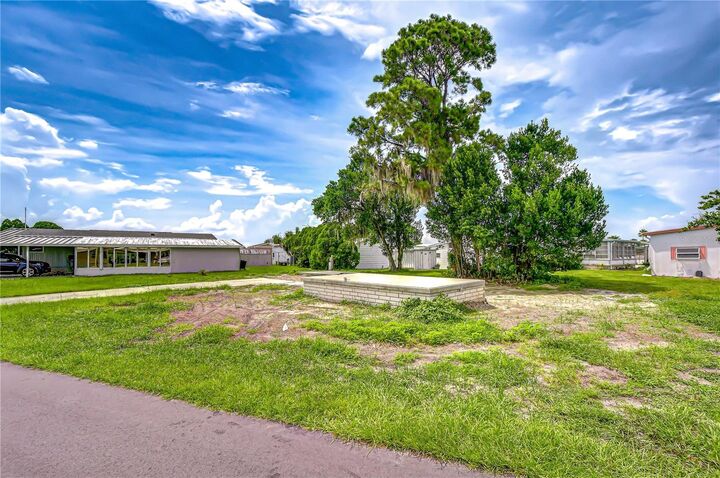 Property Photo:  35127 Zephyr Shores Drive  FL 33541 