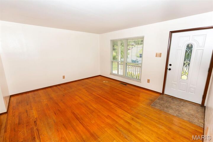 Property Photo: 728 Stonesign Drive MO 63026