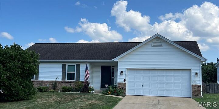Property Photo:  10 Santa Fe Trail Court  MO 63376 