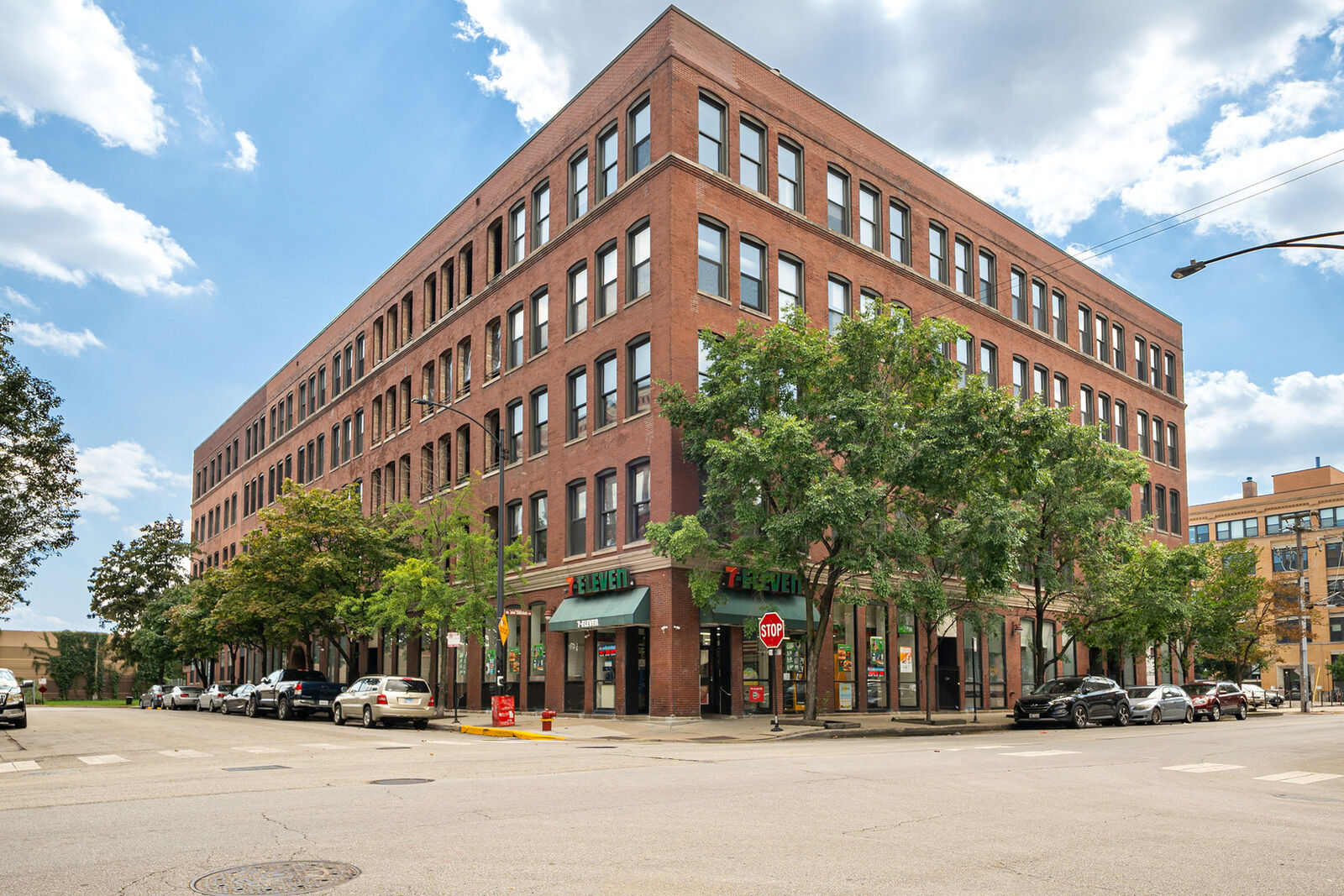 Property Photo:  400 S Green Street 212  IL 60607 