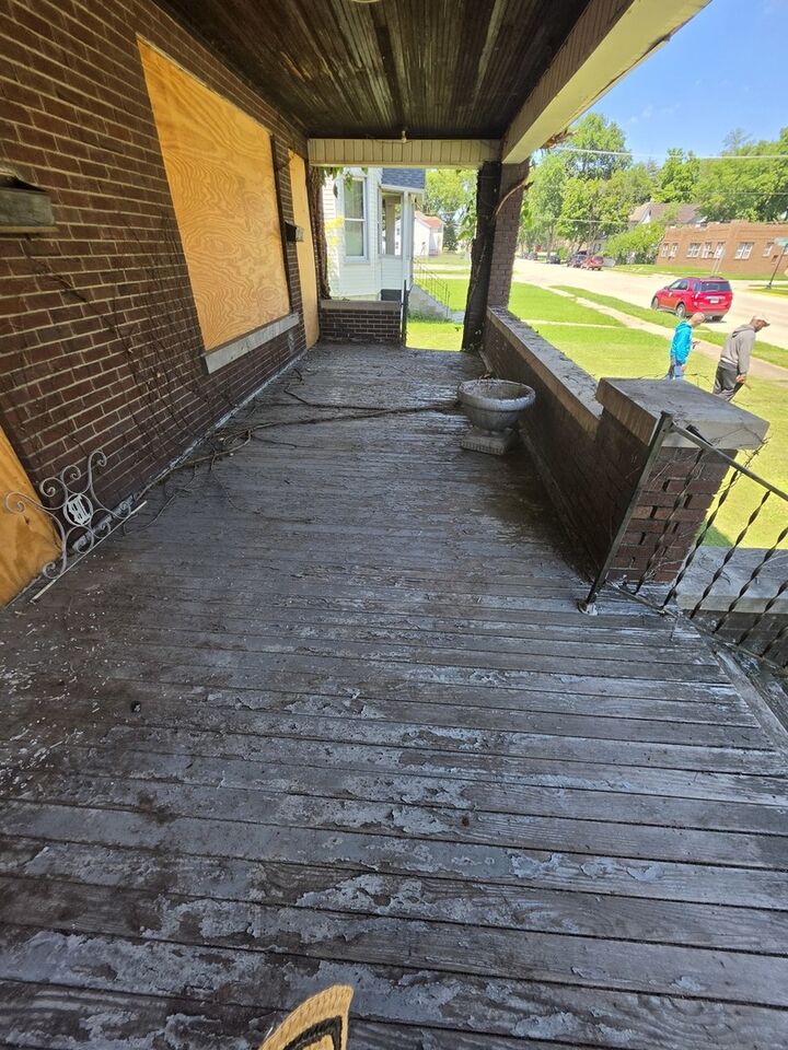 Property Photo: 431 S Harrison Avenue IL 60901