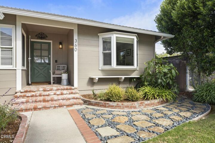 Property Photo: 360 S Dos Caminos Avenue CA 93003