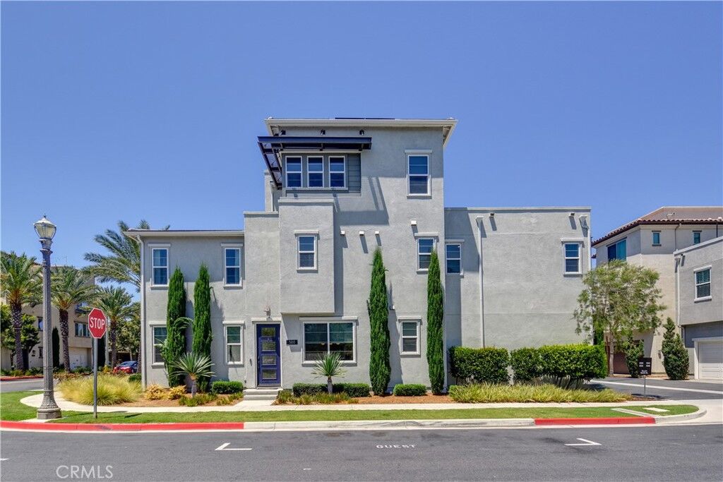 Property Photo:  500 S Motif  CA 92805 