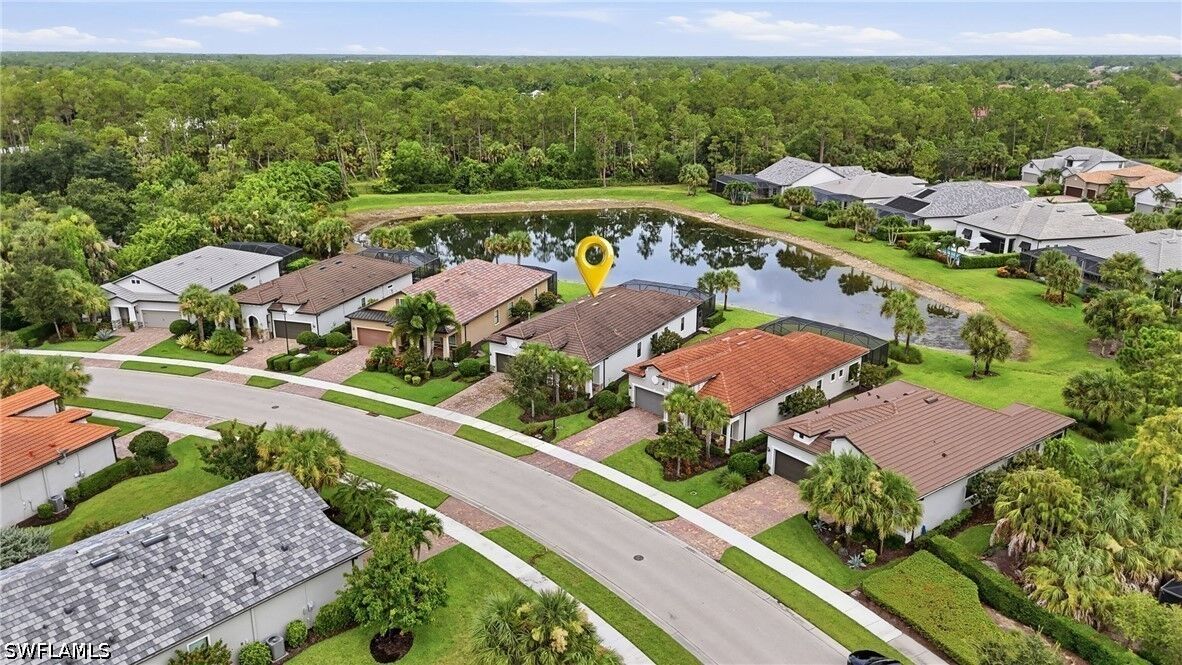 Property Photo:  8877 Horned Lark Drive  FL 34120 