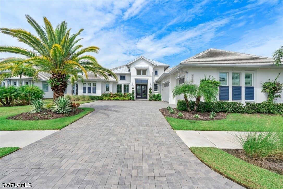 Property Photo:  8904 Nevis Way  FL 34112 