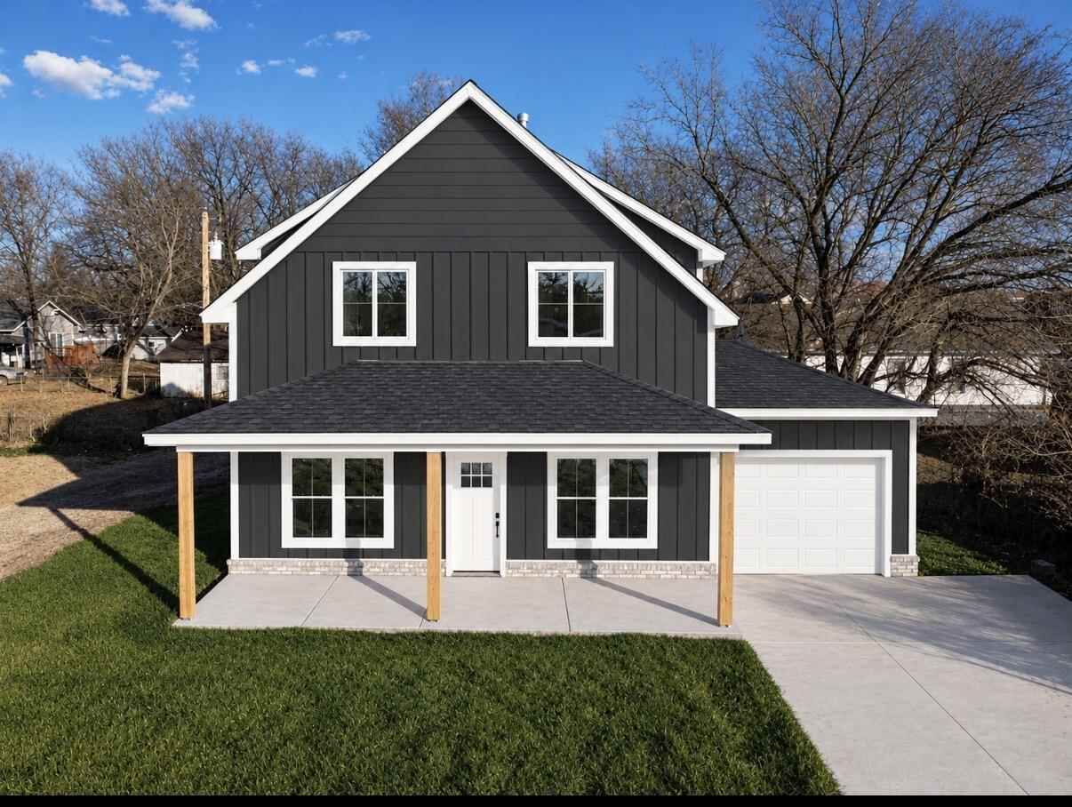 Property Photo:  108 Warwick  OK 74601 