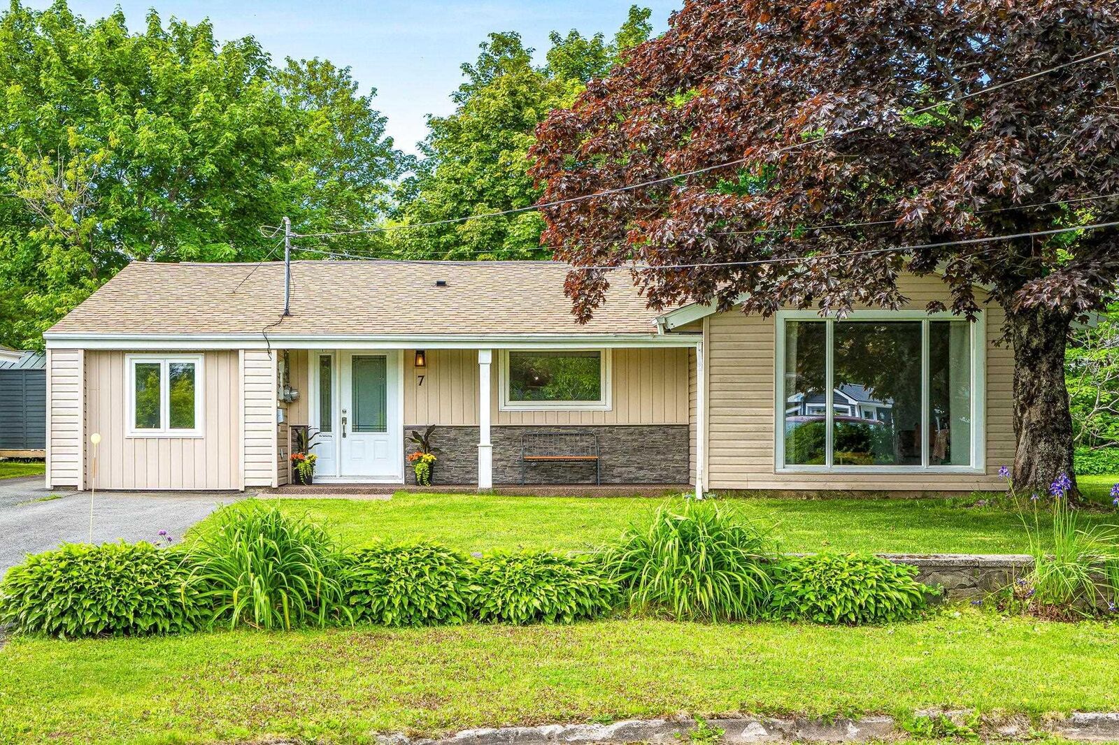 Property Photo:  7 Nabob Court  NS B2W 0B5 