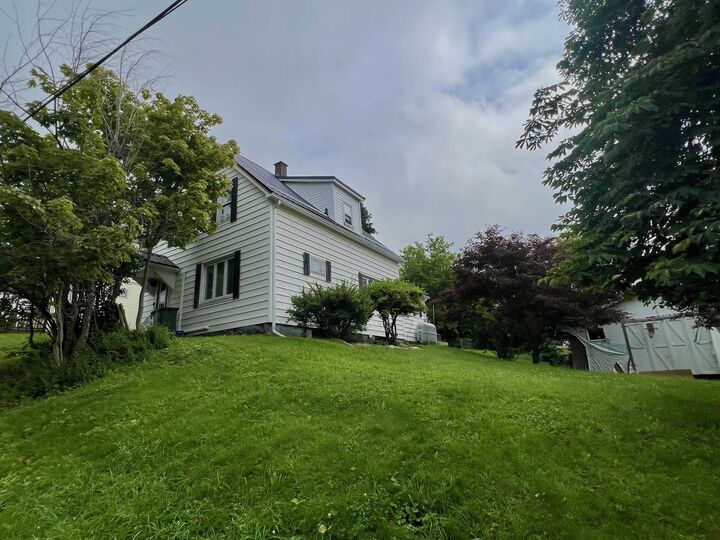 Property Photo:  2 Central Avenue  NS B0K 1X0 