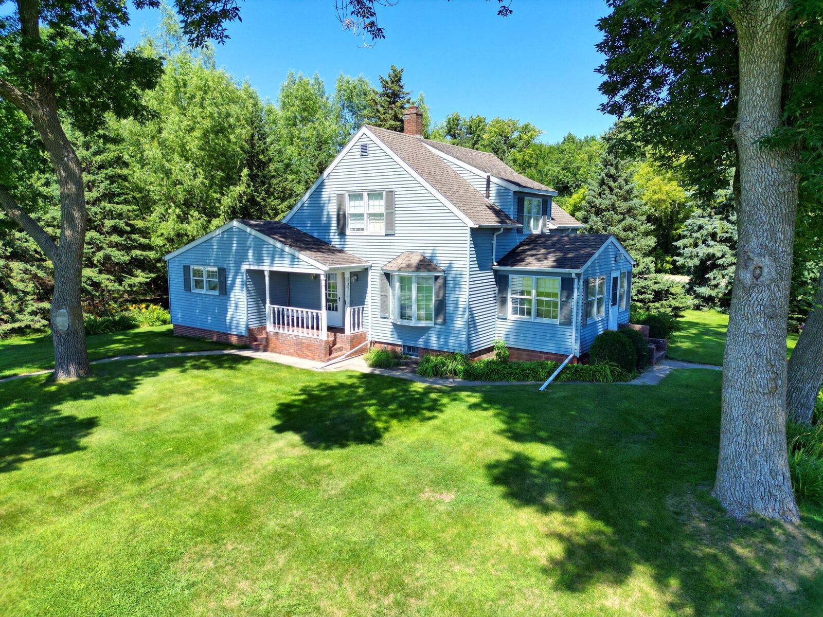 Property Photo: 45251 810th Avenue MN 55342