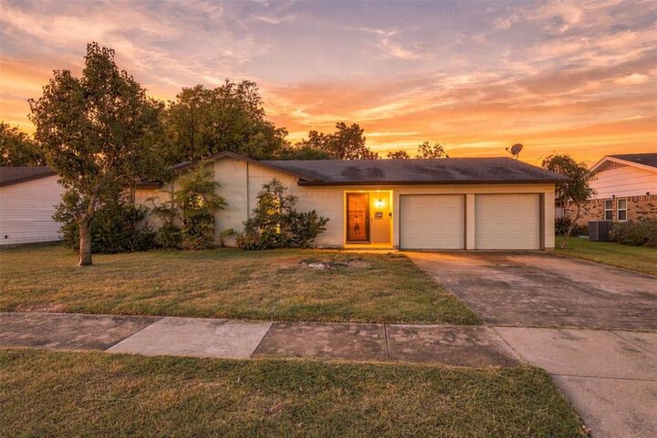 Property Photo:  335 Springwillow Road  TX 76028 