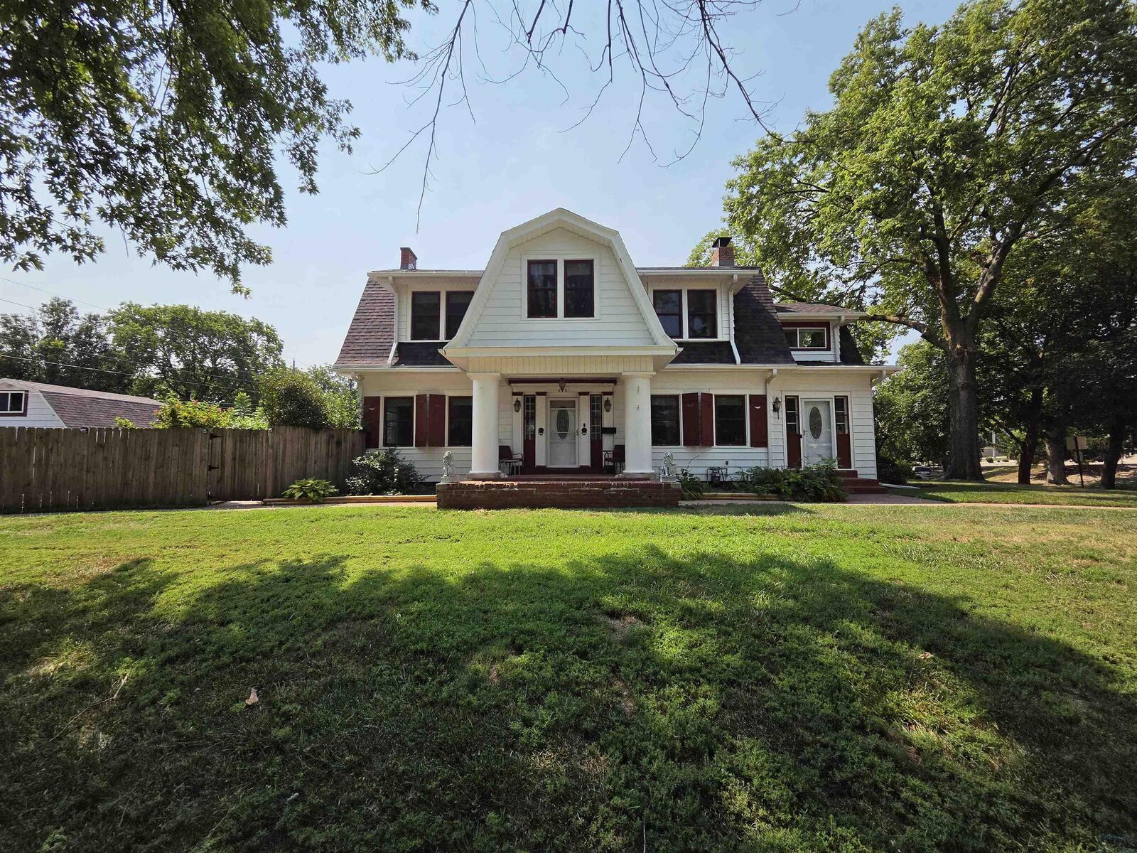 Property Photo:  610 27th St.  IA 51104 