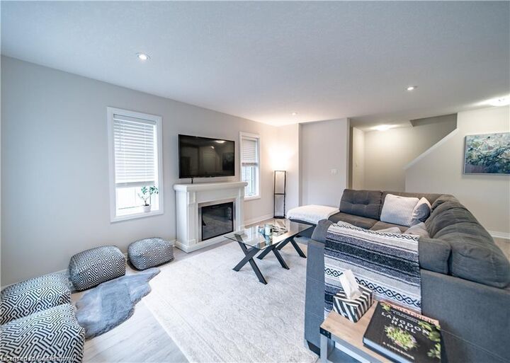 Property Photo:  115 South Creek Drive 2D  ON N2P 0H2 