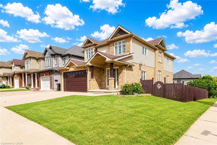 Property Photo: 1263 Countrystone Drive ON N2N 3S4