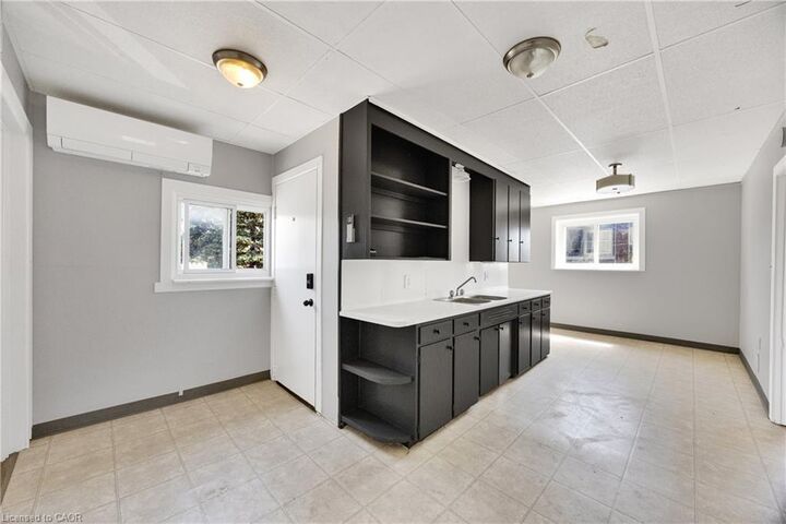 Property Photo:  10 Venison Street W  ON N4G 1T6 