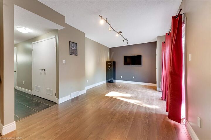Property Photo: 1990 Wavell Street 74 ON N5V 4N5