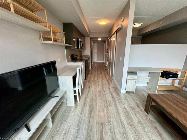 Property Photo:  250 Albert Street 610  ON N2L 0H5 