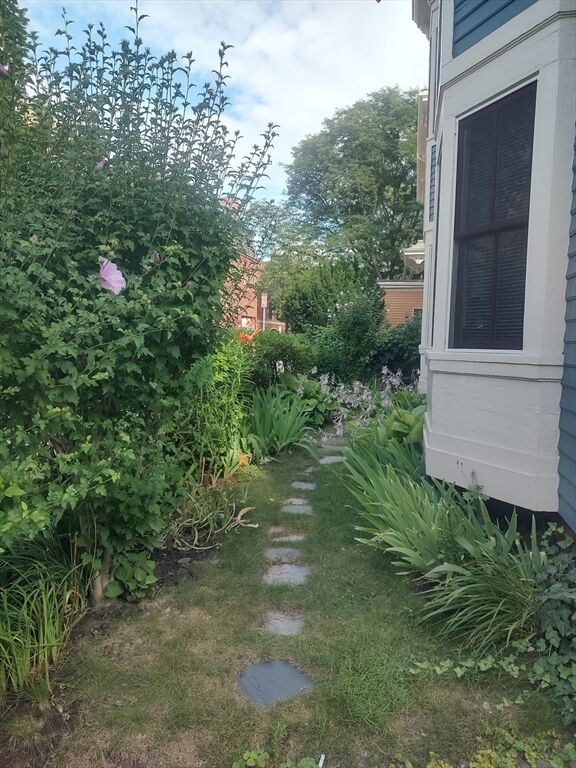 Property Photo: 28 Mt. Auburn St. 1 MA 02138