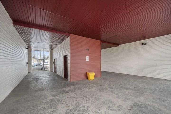 Property Photo: 1010 Railway Street 208 AB T0M 0S0
