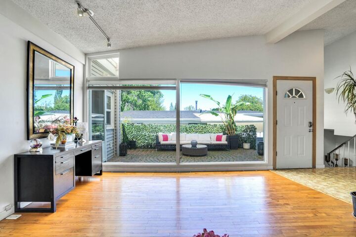Property Photo: 116 Selkirk Drive SW AB T2W 0M4