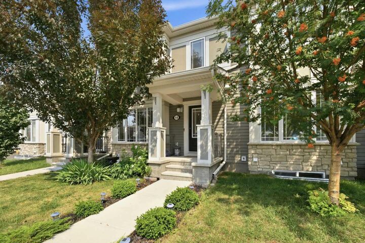 Property Photo:  14 Windford Crescent SW  AB T4B 4A4 