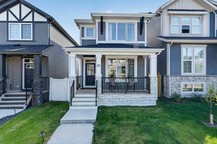 Property Photo:  97 Legacy Glen Place SE  AB T2X 4T5 