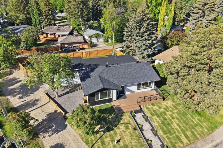 1303 87 Avenue SW — photo 1