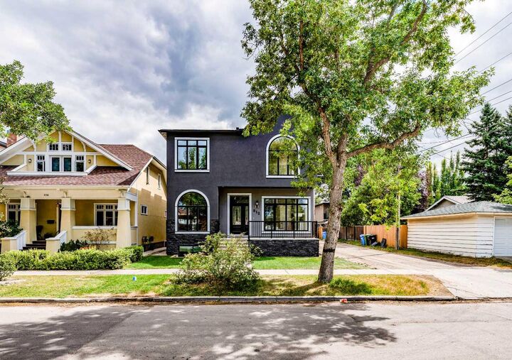 Property Photo: 812 1 Street NW AB T2M 2R7