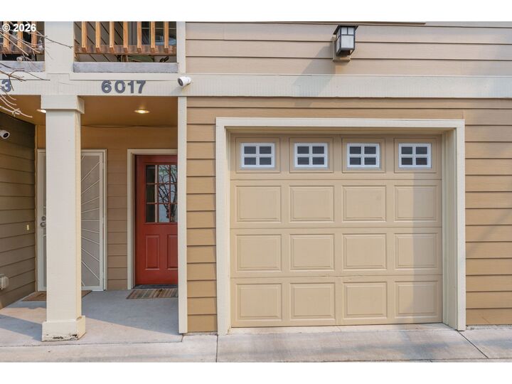 Property Photo:  6017 NE Holladay St  OR 97213 
