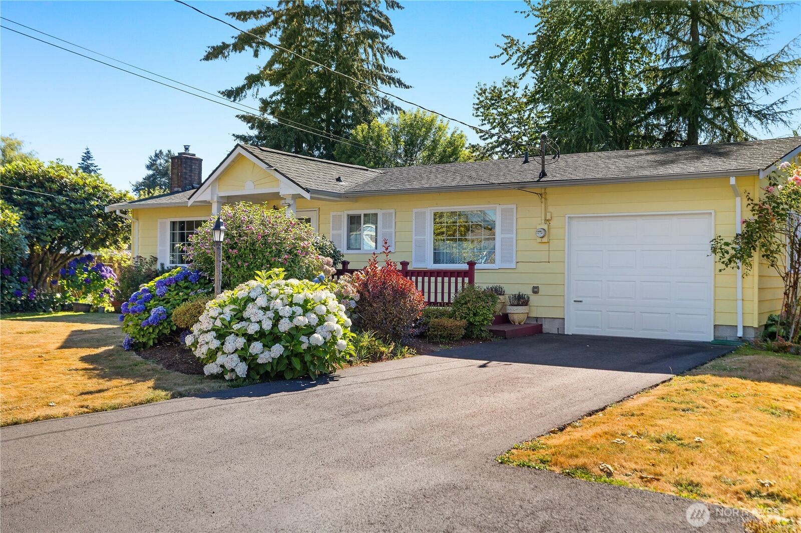 Property Photo:  1019  Lybarger Street NE  WA 98506 