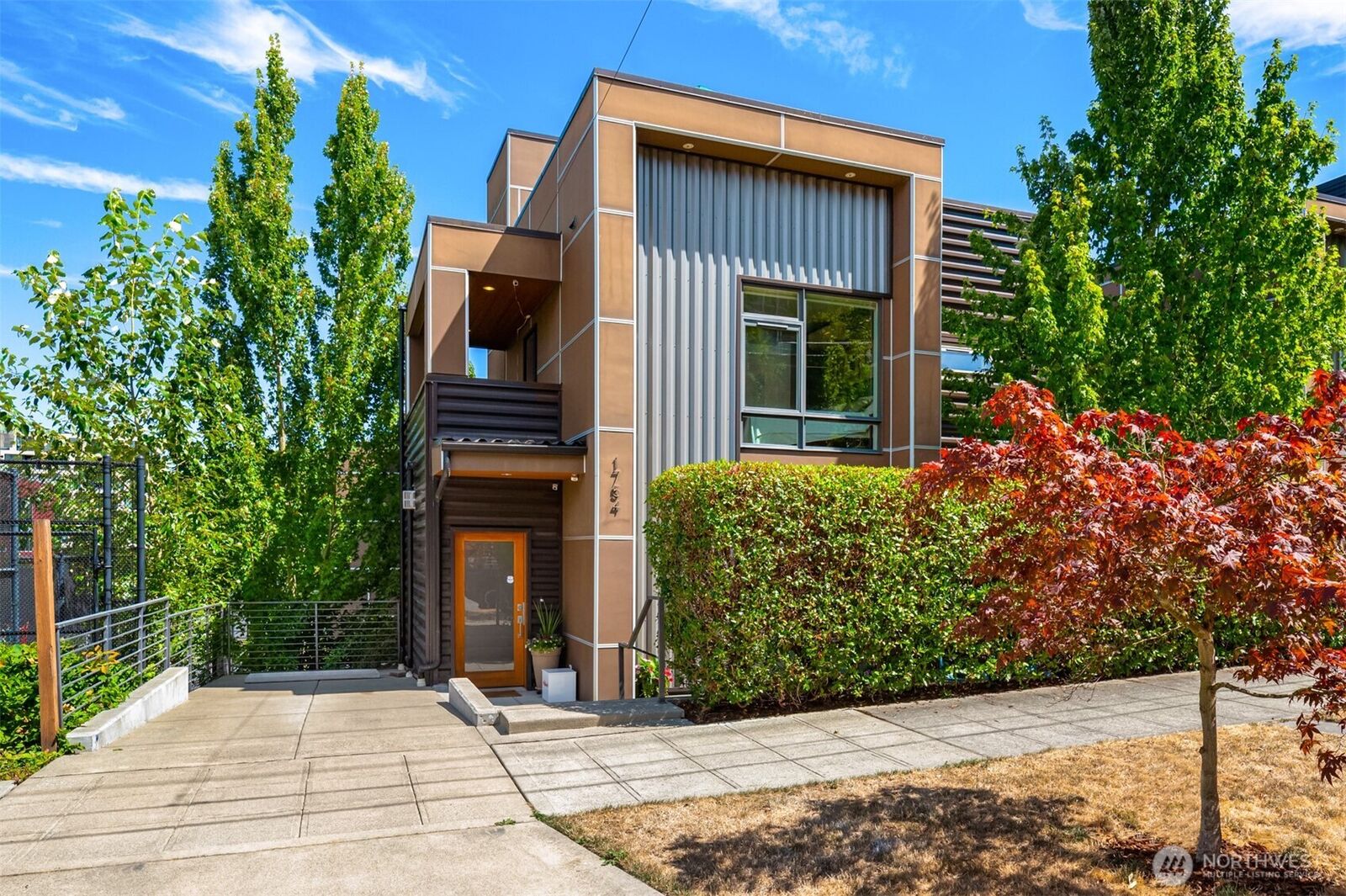 Property Photo: 1754 Valentine Place S WA 98144
