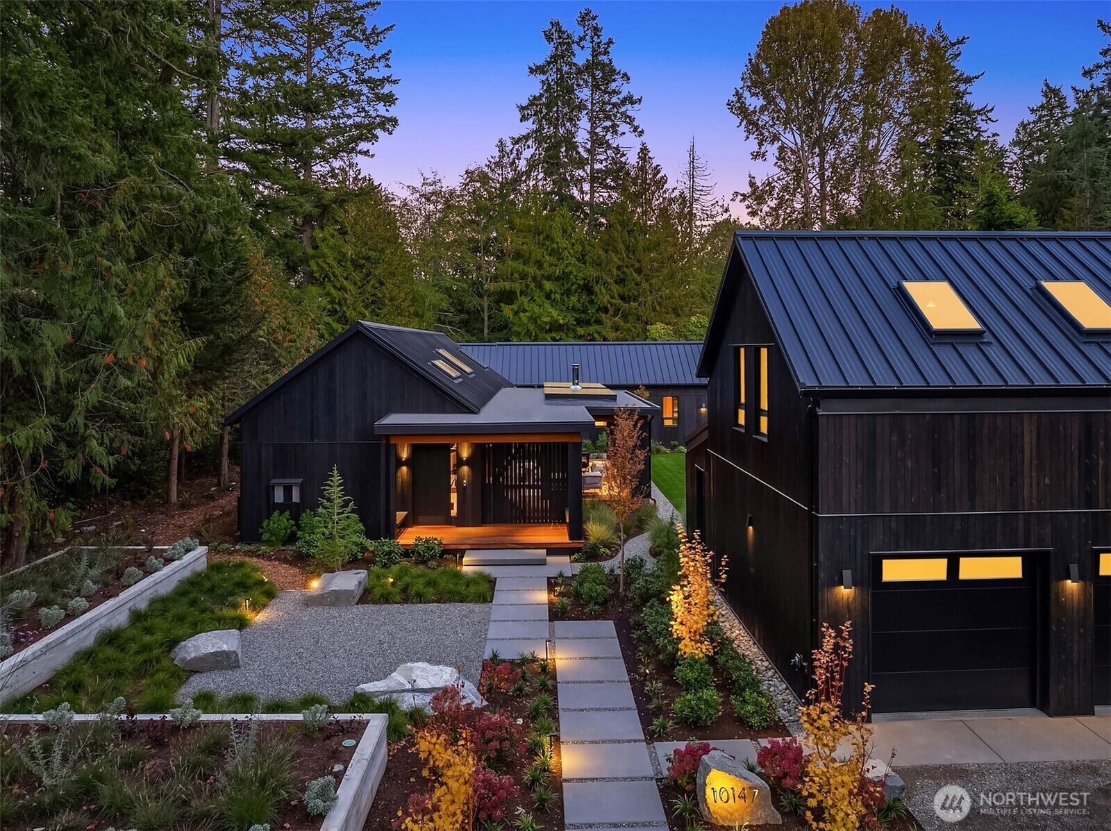 Property Photo:  10147 NE Roberts Road  WA 98110 
