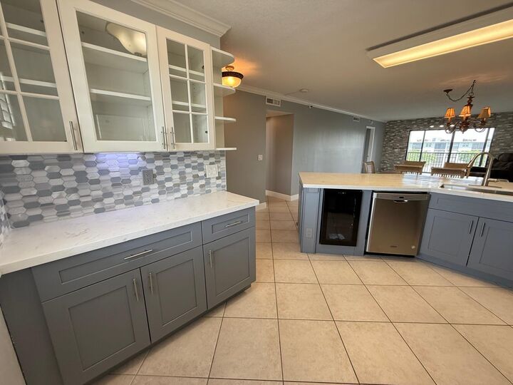 Property Photo:  2215 Cypress Island Drive 505  FL 33069 