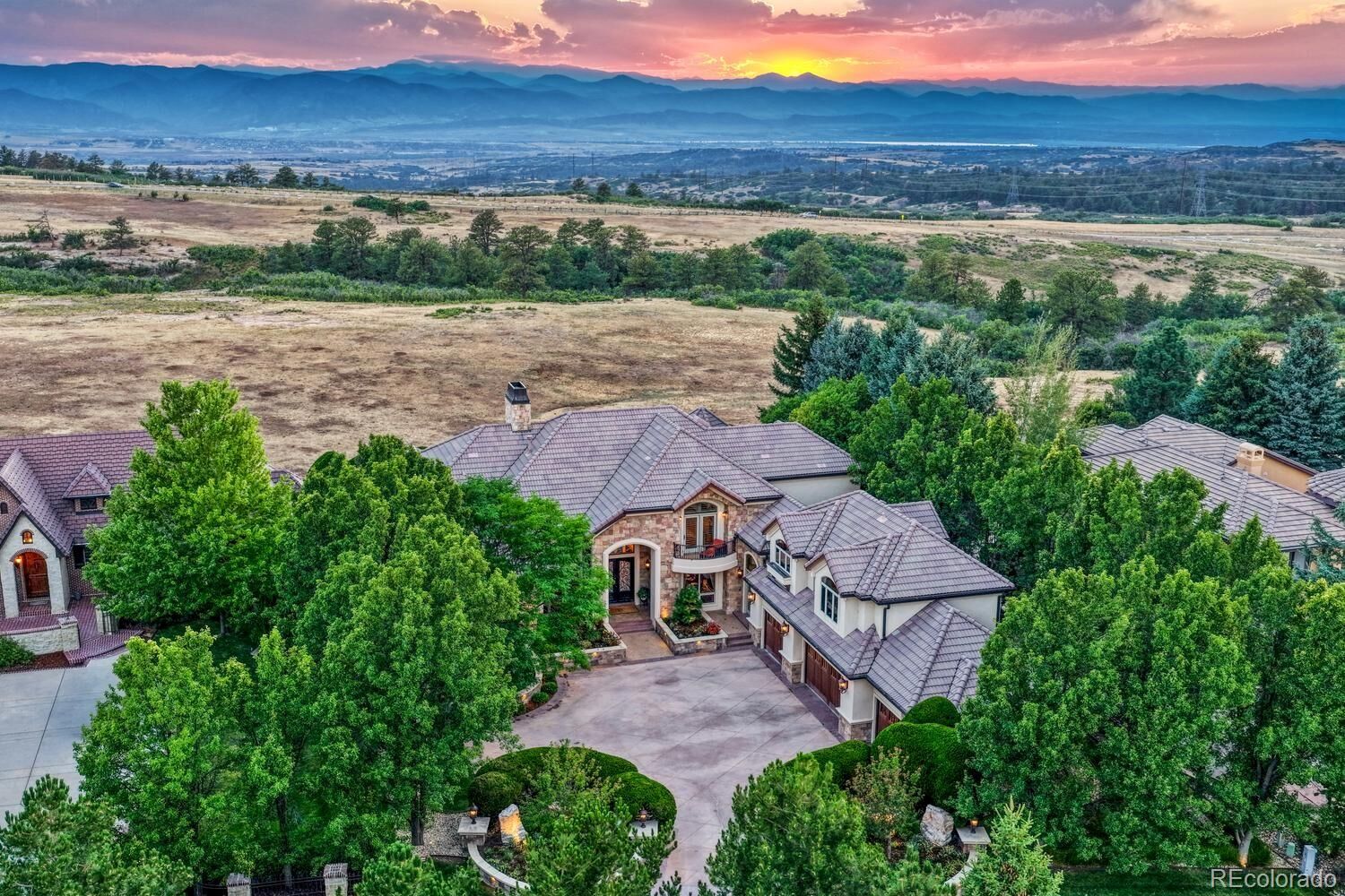 Property Photo:  5684 Amber Ridge Drive  CO 80108 