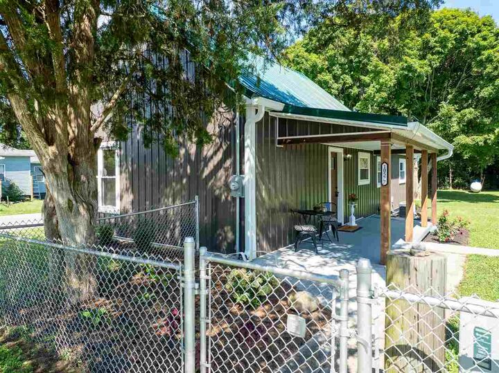 Property Photo: 10577 Dalton Road IN 47346