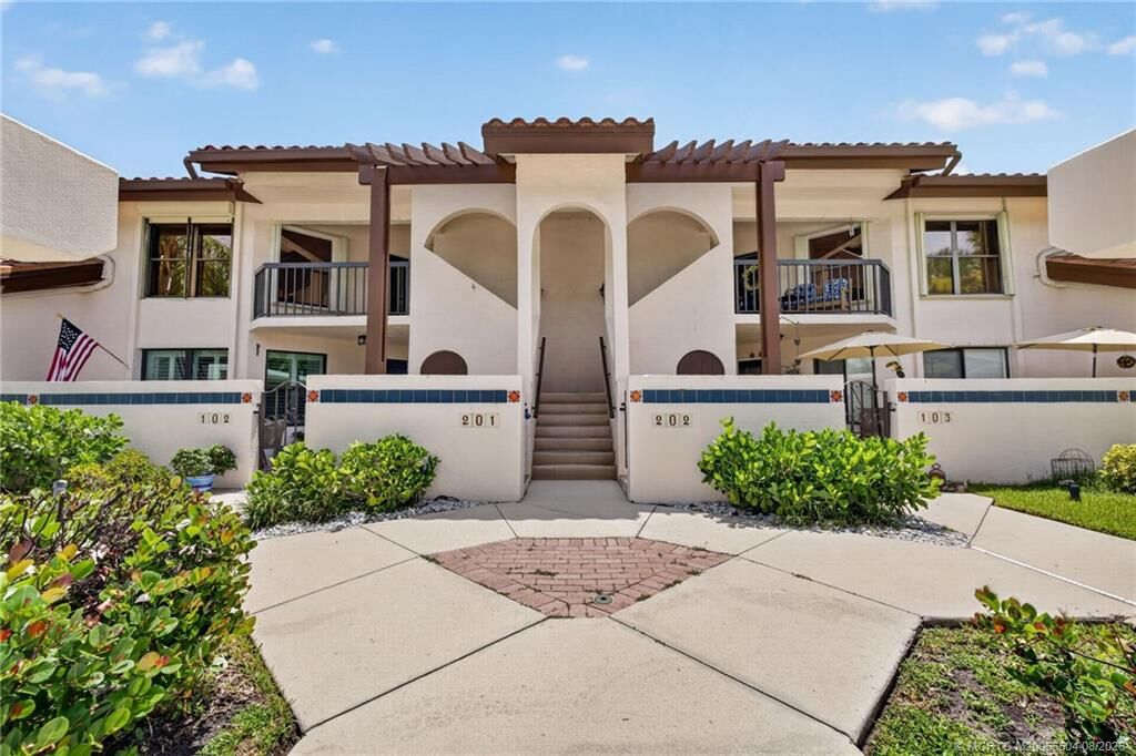 Property Photo:  3410 SE Martinique Trace 201  FL 34997 