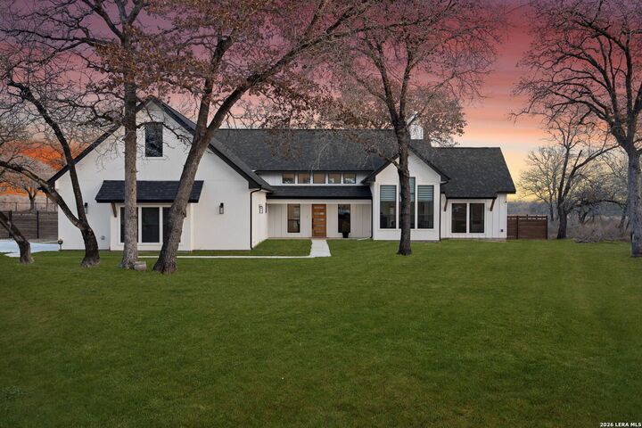 Property Photo:  200 Oak Fields Dr  TX 78114 