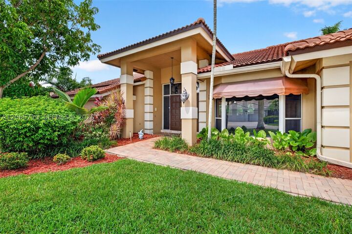 Property Photo: 581 NW 110th Ave FL 33324