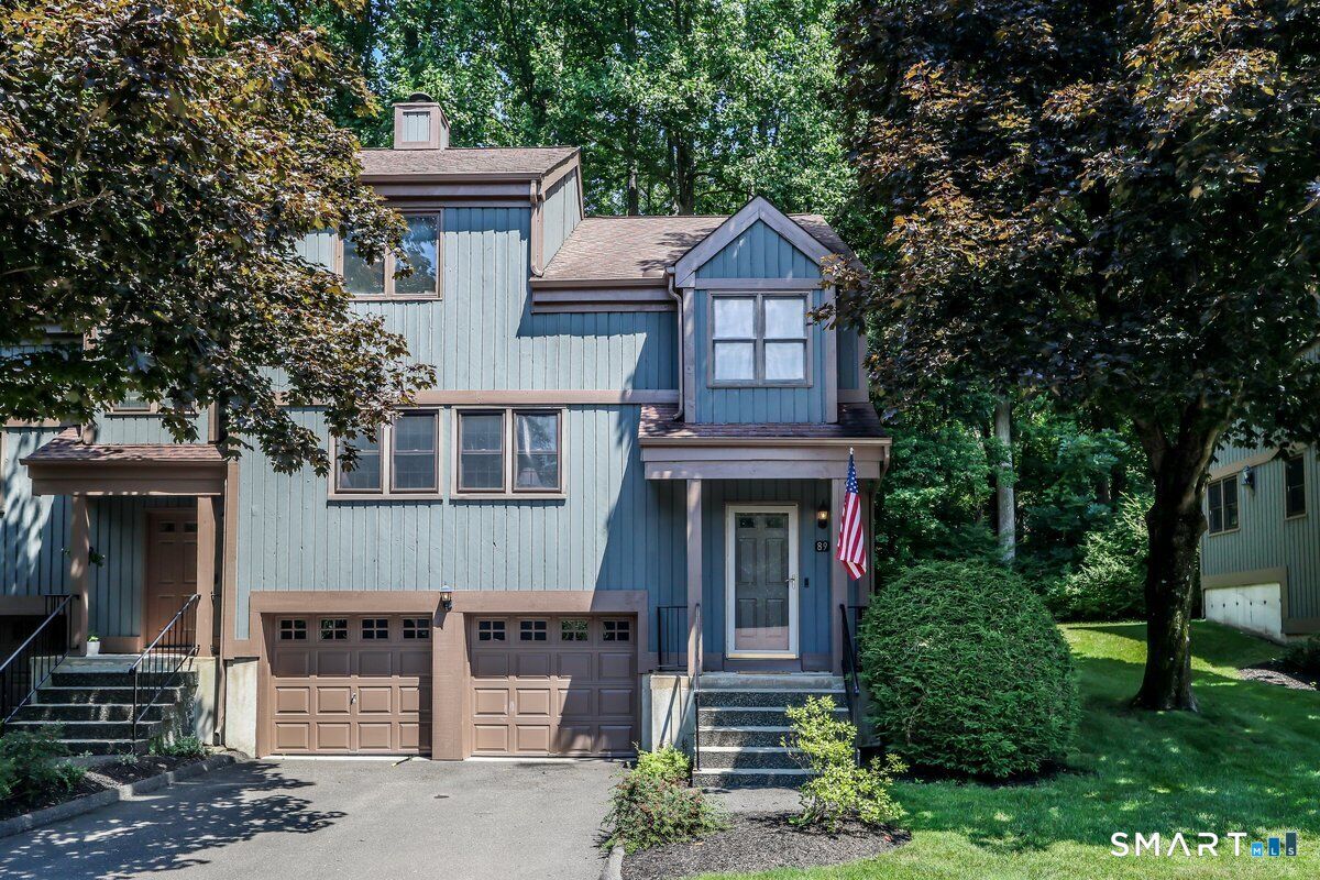 Property Photo: 89 Heatherwood Drive 89 CT 06804