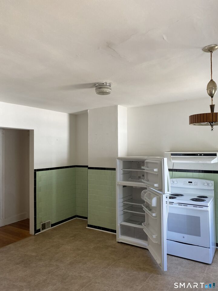 Property Photo:  789 Orange Street 2  CT 06511 